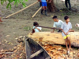 amazon-river-canoe-making