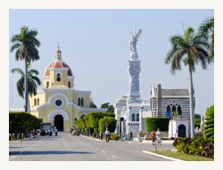 cristobal-colon-cemetery