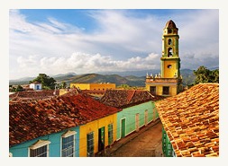 cuba-tour-trinidad-bell-tower-colorful-street