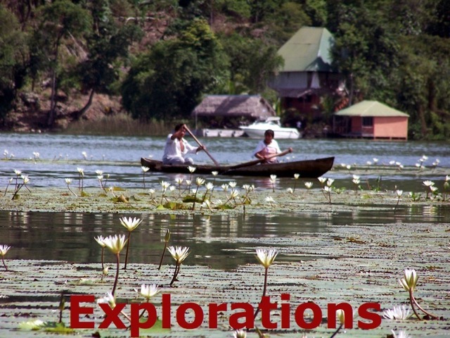 Rio Dulce lillies & canoe_WM